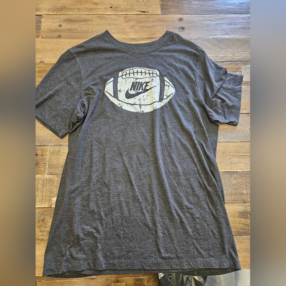 GUC - Nike Football Tee (LG) - Picture 1 of 2